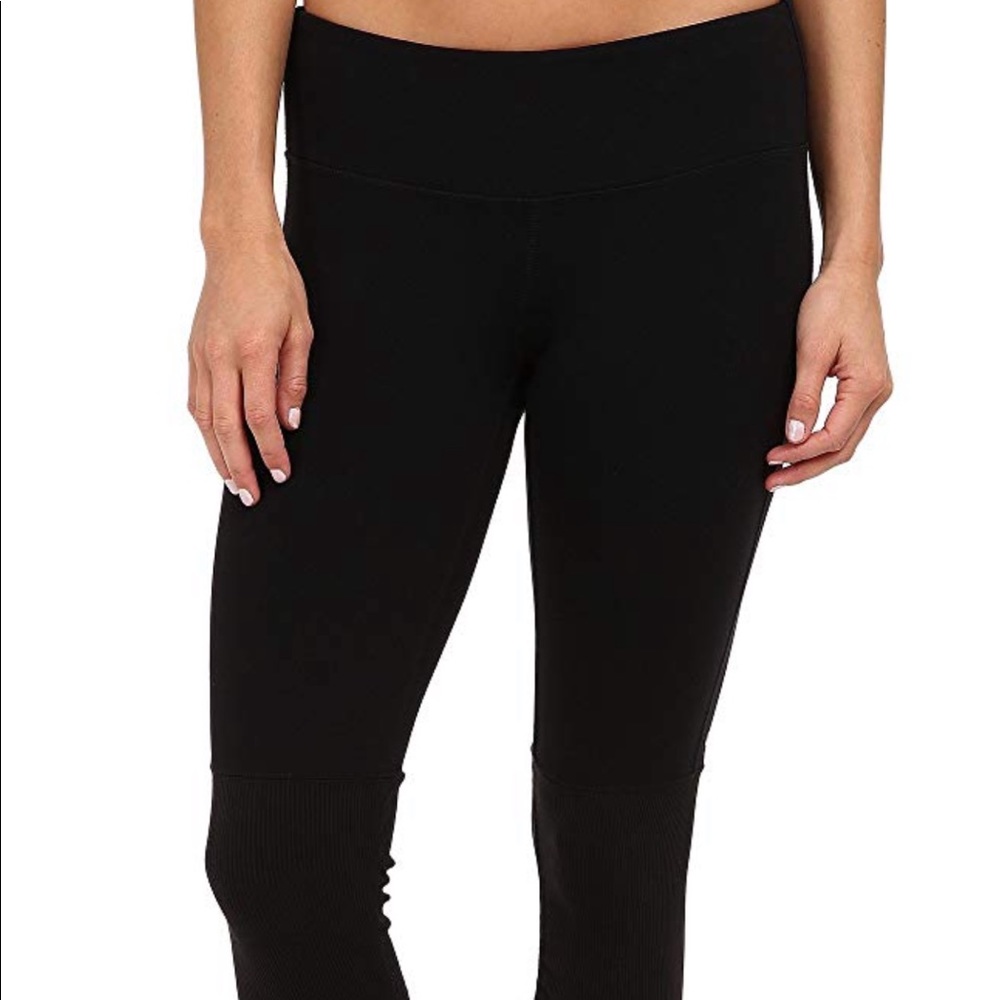 Alo Goddess Legging NWOT